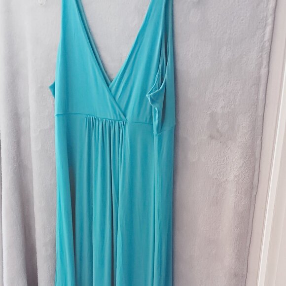 Comfy Aqua Flow! New York & Company Maxi - Picture 2 of 5